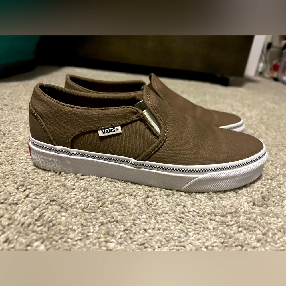 Vans Classic slip on shoes - women’s 7.5